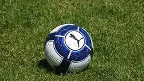 《瓜迪奥拉赛后怒目相对摄影师，对吉马良斯交流镜头表达强烈不满》